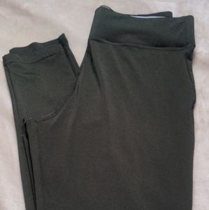 🩷Energie Olive Green activewear leggings